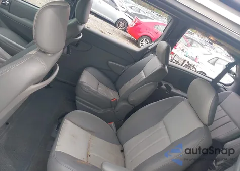 2004 Dodge Grand Caravan Sxt z USA, uszkodzony, nr VIN 2D4GP44L64R516111